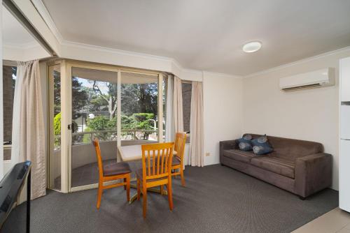 Wahroonga Furnished Apartments near Leonora Close Park