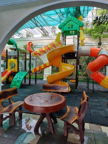 Shared lounge/TV area, STAY SWEET in Sangkat Dangkao