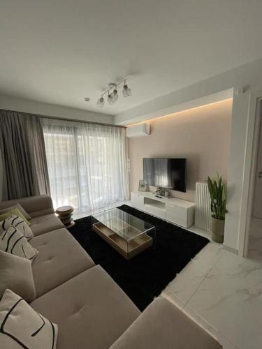 Niarchos apartment III, Афины