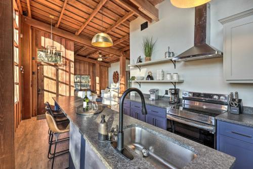 Fort White Retreat: Deck & River Access! in Fort White