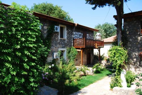 ทางเข้า, Doga Apartments in คายาเคย