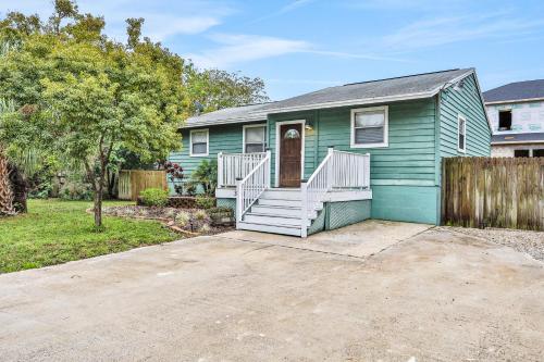 Bayshore Bungalow