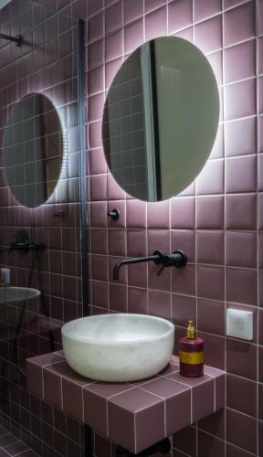 Purple One-Bedroom Suite room in K23 Color Suites