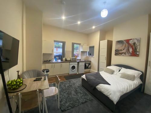 Modern studio apartment - great location! - Halam
