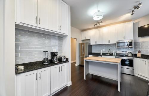 Létesítmények, St Louis 2BD 2BA, Forest park, BJ Hospital, Science Center, eats near St. Louis Bazilika Katedrális