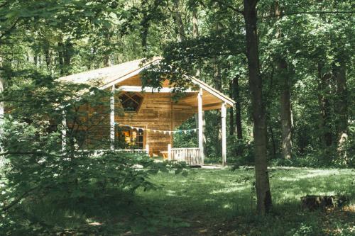 3 bedrooms, 4 beds