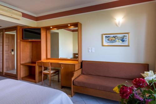 Hydramis Palace Beach Resort - image 7