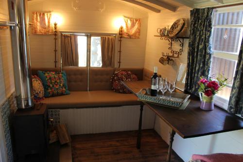 The Edwardian Caravan 'Dora' in Dihewid