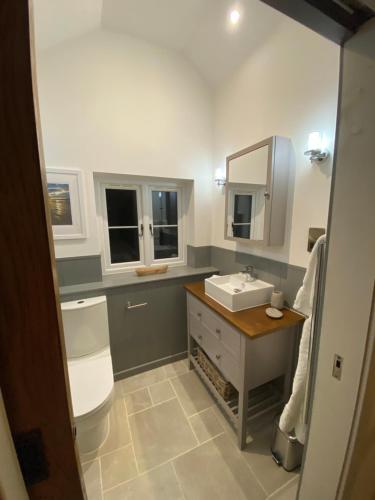 Gower Villa Luxury Cottage, 2 bedroom en-suite with Hot Tub