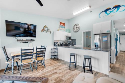 Gulf View 306 by RealJoy Vacations - image 11