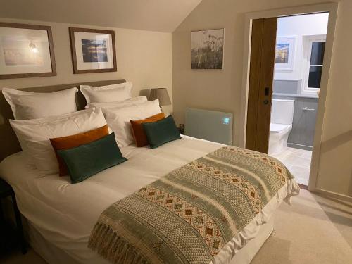 Gower Villa Luxury Cottage, 2 bedroom en-suite with Hot Tub