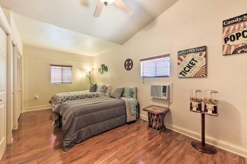 Family Home with Fire Pit Walk to Golf Course and Park - image 27