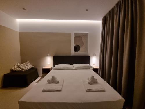 Marea Retreat Rooms 4