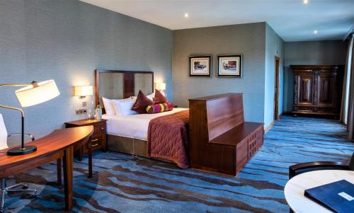Lawlors Hotel - image 10