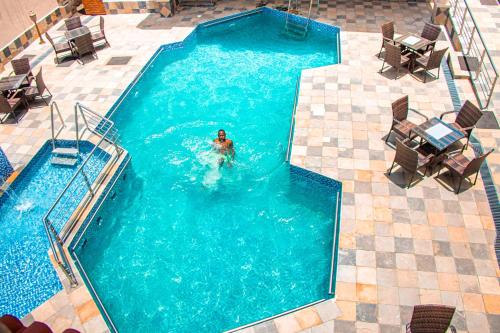 Grand Winston Hotel - image 4