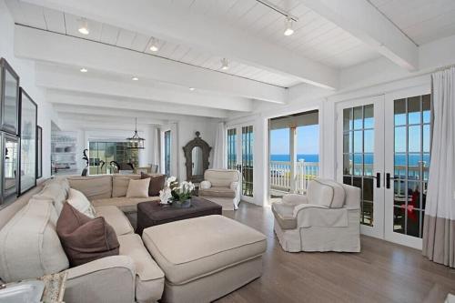 Expansive Ocean View, Private Balcony, Across from Beach - Tap to explore photos