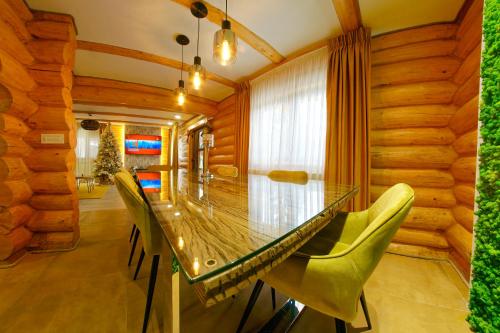 Cabana DEIA - Adults Only - Accommodation - Câmpulung Moldovenesc