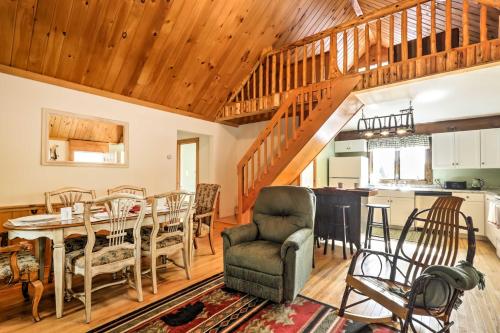 2BR and Loft North Creek Cottage in the Adirondacks! - image 11