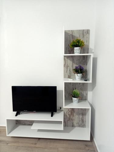 Удобства, Room Click inn in Гжирокастер