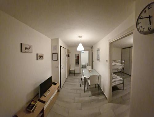 Sweet House 5