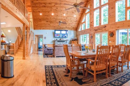 Five Echos in Robbinsville, USA