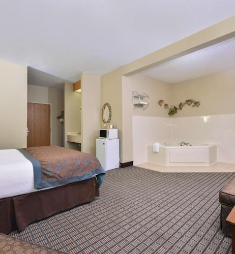 Regency Inn Geneseo IL I-80