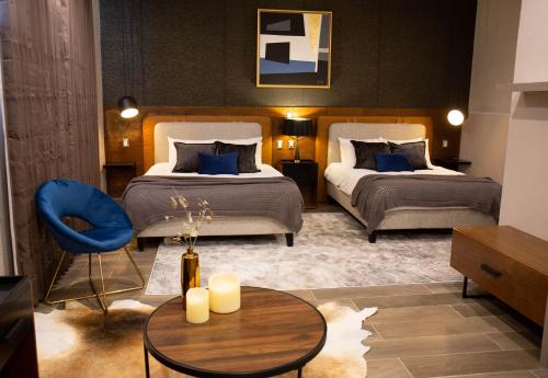 room detail thumbnail 1