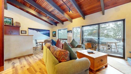 Mammoth West #143 Condo Mammoth West #143 Condo