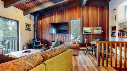 Mammoth West #143 Condo Mammoth West #143 Condo