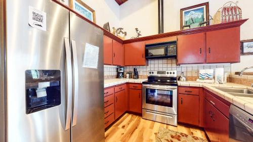 Mammoth West #143 Condo Mammoth West #143 Condo