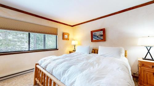 Mammoth West #143 Condo Mammoth West #143 Condo