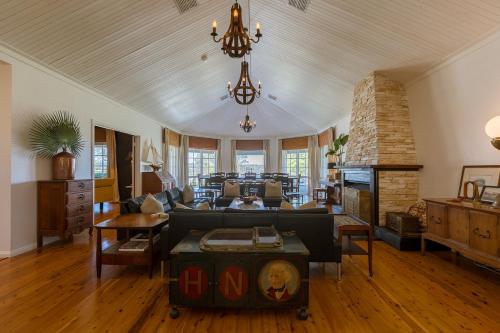 Corunna Station Country House