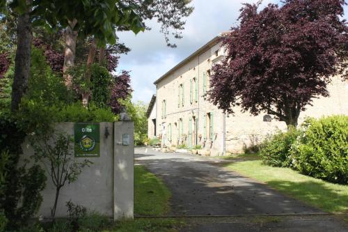 B&B Saint-Gauzens - Roumanieu le gîte - Bed and Breakfast Saint-Gauzens