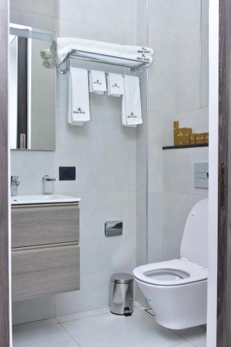 Standard Room image 1