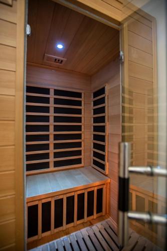 Exclusive Central Home with Sauna next to the New York Café, Budapest (photo 4)