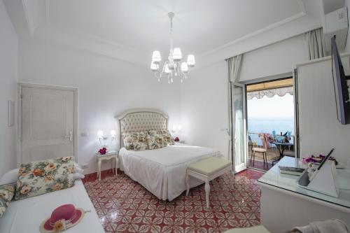 Standard Triple Room with Balcony and Sea View