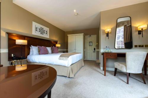 Royal Berkshire - image 11