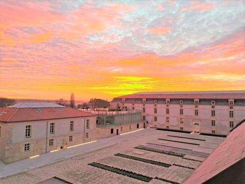 Résidence de l'Arsenal Royal - Meublés de Tourisme photo 4