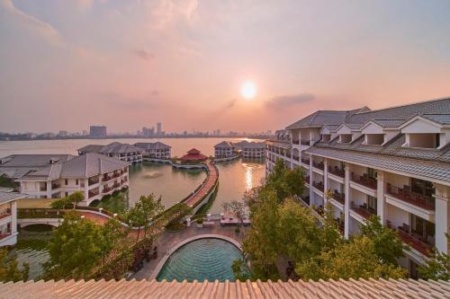 Khách Sạn InterContinental Hà Nội 