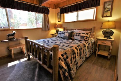 Forest Chalet - image 11