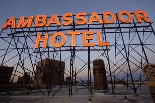 Ambassador Hotel Milwaukee, Trademark Collection by Wyndham