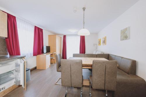 Appartements Sulzer by we rent near Shiraz Restaurant