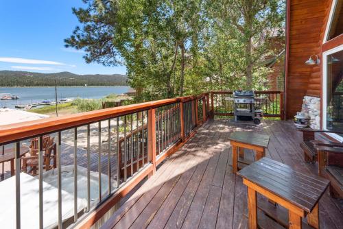 LAKEFRONT BEAR COVE - On the Lake in Big Bear Lake, USA