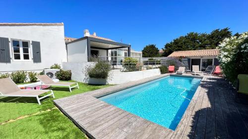 Villa avec piscine privée, à proximité de la plage et du centre de thalasso - Location, gîte - Ars-en-Ré