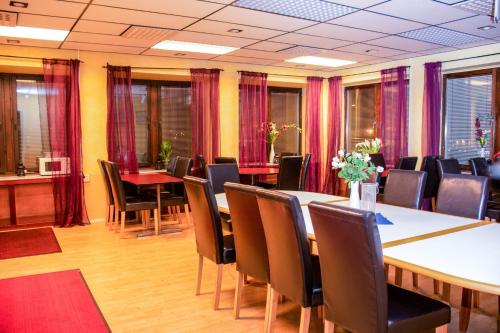 Euroway Hotel - image 7