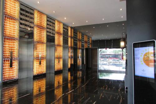 Lobby, Dorsett Singapore near Ministry of Manpower