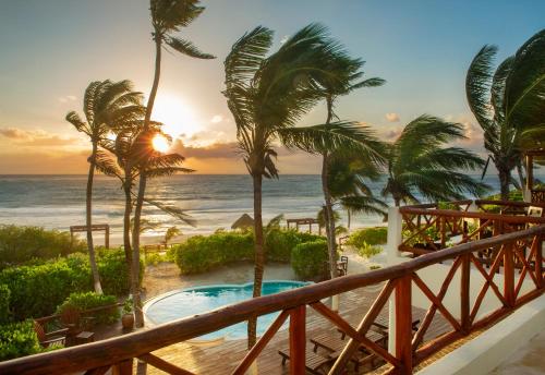 Beachfront Villa Playaäkun in Tulum, Mexico