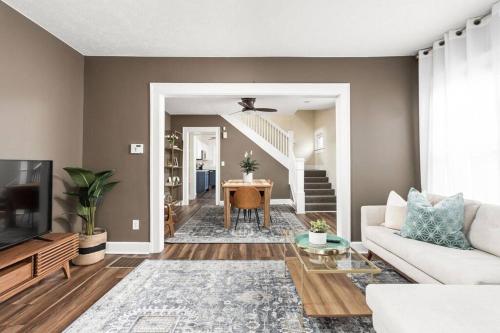 Beautiful Midtown Townhome in Ideal Indy Location