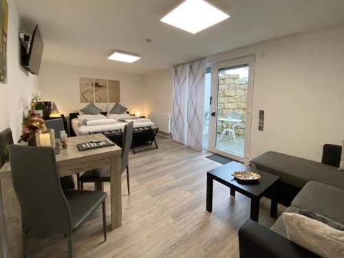 1,5 Zimmer Apartment in S-Bahn Nähe, 35 qm, max 4 Pers, zentral, private Terasse, Internet 250 MBit (1,5 Zimmer Apartment in S-Bahn Nahe, 35 qm, max 4 Pers, zentral, private Terasse, Internet 250 MBit) in كارترينجين