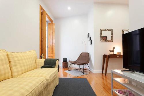 WHome Alfama Spacious 2-Bed near Feira da Ladra, Lisbonne